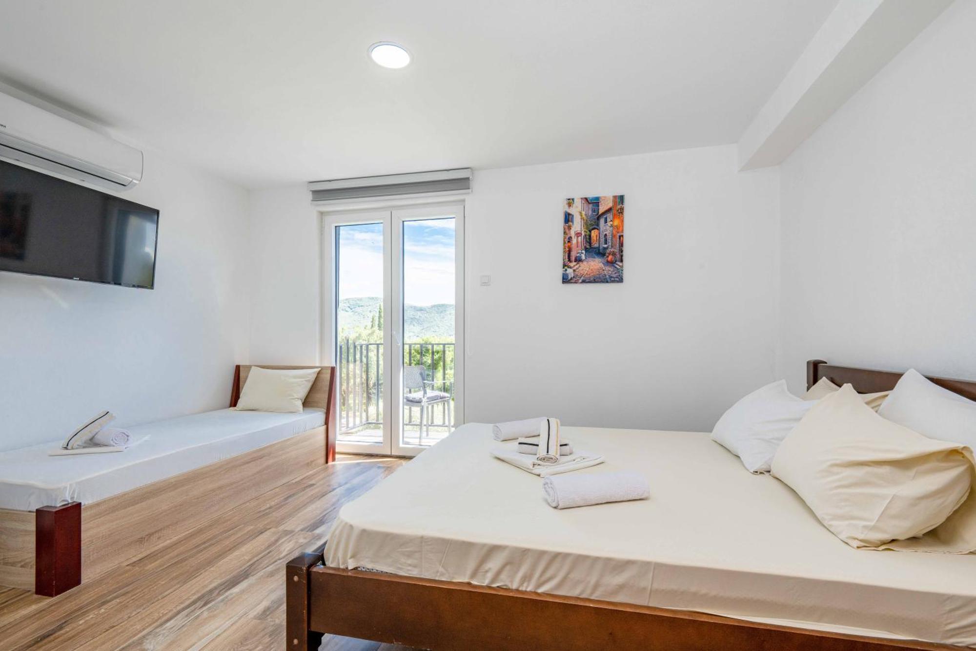 Sumice Inn Petrovac Εξωτερικό φωτογραφία
